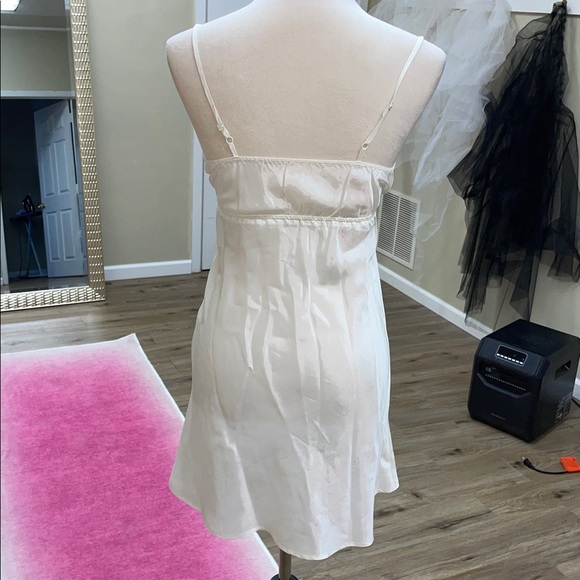 VINTAGE SLIP DRESS - Picture 3 of 3